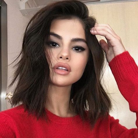 Longbob Hair, Spring Haircuts, Trendy We Fryzurach, Selena Gomez Hair, Hairstyle Curly, Easy Hair Cuts, Short Brown Hair, Medium Short Hair, Round Face Haircuts