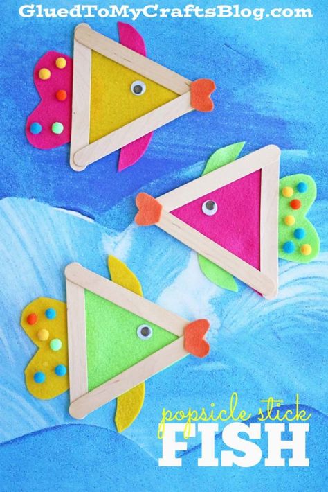 Kraftangan Prasekolah, Felt Fish, Hanging Ideas, Fish Crafts, Ocean Crafts, Diy Bricolage, Kid Craft, Aktivitas Montessori, Popsicle Stick Crafts