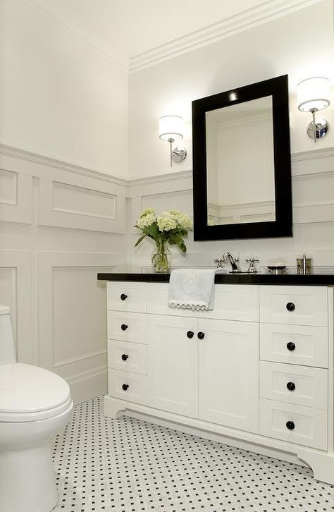 decorpad Ideas Baños, Benjamin Moore Gray, Black White Bathrooms, Mold In Bathroom, Bathroom Farmhouse, White Bathroom Designs, Bathroom Plans, Marble Tile Floor, Freestanding Bathtub