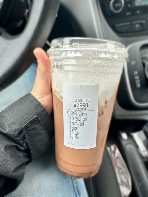 Dunkin Coffee Order Ideas Sweet, Dunkin Donuts Cold Brew Order, Sweet Dunkin Drink Orders, Sweet Dunkin Donuts Iced Coffee, Dunkin Cappuccino, Coffee Orders Dunkin, Dunkin Cold Brew Order Ideas, Cold Brew Dunkin Order, Dunkin Cold Brew Order