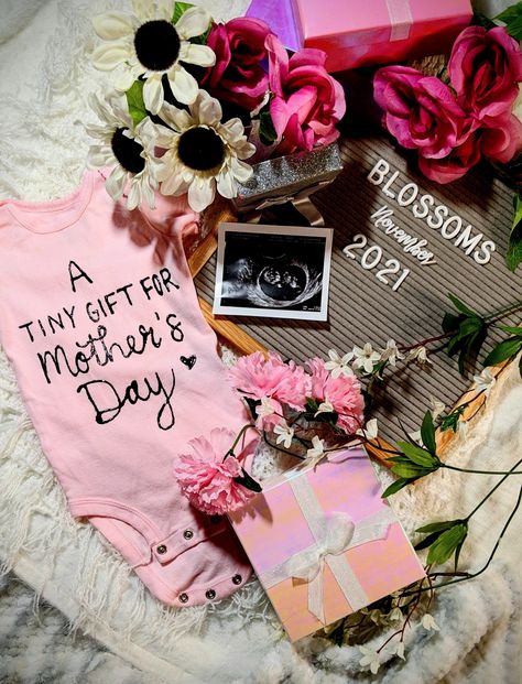 Mother’s Day 2nd Pregnancy Announcement, Mother’s Day Pregnancy Announcement Ideas, Mother’s Day Pregnancy Announcement To Parents, Mother’s Day Baby Announcement, Mothers Day Baby Announcement, Mothers Day Pregnancy Announcement, Baby Flat Lay, 2nd Pregnancy Announcements, Pregnancy Announcement To Parents