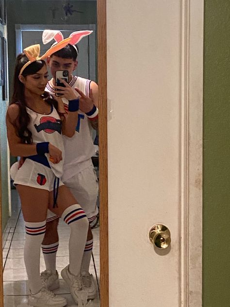 Bug Bunny And Lola Bunny Costume, Lola And Bugs Bunny Couple Costume, Hello Kitty Couple Costume, Lola Bunny Costume Couple, Bugs Bunny Couple Costume, Iconic Cartoon Couples Costumes, Couple Halloween Costumes For Brunettes, Stitch Couple Costume, Bf Gf Costumes