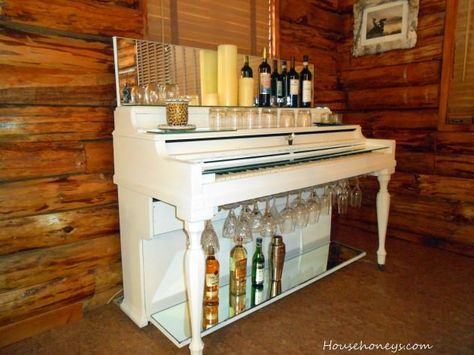 26 Creative Ideas to Repurpose Old Pianos DIY + Crafts Sustainability Diy Wine Bar, Painted Pianos, Diy Bar Cart, Diy Home Bar, Old Pianos, Piano Bar, Upright Piano, Home Bar Designs, Diy Casa