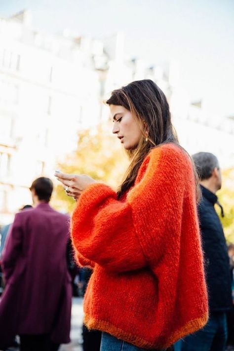 ORANGE INSPO Orange Pullover, Orange Sweater, Fashion Tag, Orange Sweaters, Winter Stil, Looks Street Style, Mode Inspo, Looks Style, Mode Inspiration