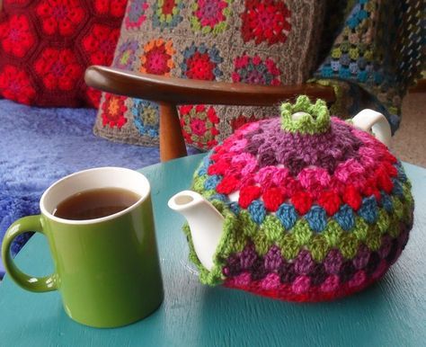 Tea Cozy Tutorial, Tea Cozy Crochet Pattern, Tea Pot Cover, Tea Cosy Crochet, Knit Tea Cozy, Tea Cosy Pattern, Tea Cozy Pattern, Tea Cosy Knitting Pattern, Crochet Tea Cozy