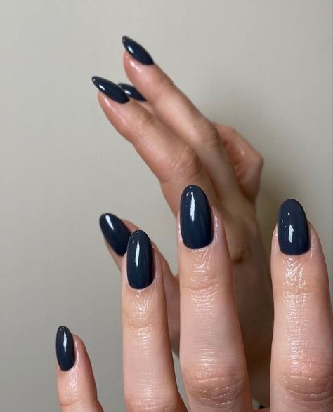 ━ 𝐡𝐚𝐳𝐞𝐥 ☻ Gel Nails Full Color, Call Almond Nails, Dark Denim Nails, Oval Dark Blue Nails, Dark Blue Gray Nails, Navy Blue Nails Aesthetic, Dark Blue Oval Nails, Simple Dark Blue Nails, Almond Nails Dark Colors