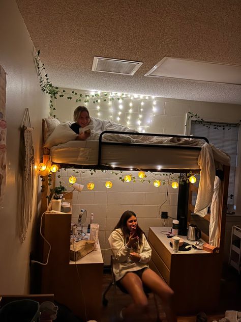 Dorm Room Ideas 3 People, Cute Dorm Room Ideas Lofted Beds, Dorm Room Decor Bunk Beds, Dorm Room Under Bed Hangout, High School Dorm Room Ideas, Top Bunk Dorm Ideas, Top Bunk Bed Decorating Ideas Dorm, Aesthetic Dorm Room Ideas Two People, Dorm Sleepover