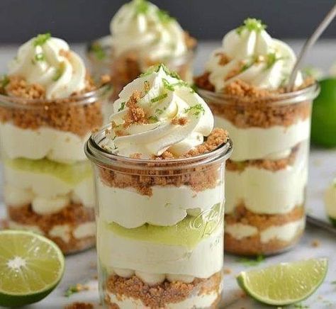 Cheesecake Parfait Recipes, Cheesecake Parfaits, Key Lime Cheesecake, Cheesecake Mousse, Key Lime Juice, Parfait Recipes, Lime Cheesecake, Low Carb Sweeteners, Classic Cheesecake