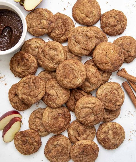 Snickerdoodle Bars, Cookie Recipes Oatmeal Raisin, Apple Butter Recipe, Homemade Apple Butter, Oatmeal Cream Pies, I Am Baker, Apple Cookies, Frozen Cookies, Fall Cooking