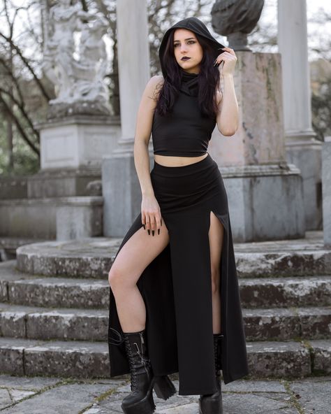 Summer goth set 🖤 . . #witchstyle #summergoth #festivalfashion #altfashion #gothgirl #gothicfashion #paganwitch Goth Beach Aesthetic, Goth Beach, Beach Goth, Goth Outfit, Summer Goth, Disney Outfit, Pagan Witch, Witch Fashion, Outfit Plan