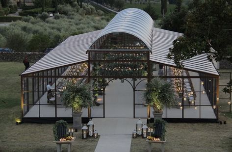 Outdoor Venue Ideas Events, Unique Tent Wedding Ideas, Modern Wedding Venue Ideas Outside, Unique Outdoor Wedding Venues, Greenhouse Tent Wedding, Unique Venue Ideas, Open Air Pavilion, Farm Venue Ideas, Green House Event Space