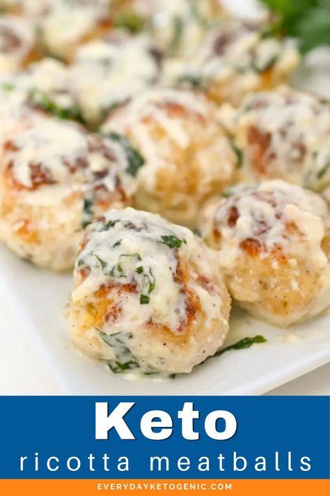 Keto Ricotta Meatballs, Ricotta Cheese Meatballs, Ricotta Healthy Recipes, Ricotta Chicken Meatballs, Carnivore Ricotta Recipes, Keto Ricotta Recipes, Carnavoir Diet, Chicken Ricotta Meatballs, 2024 Diet