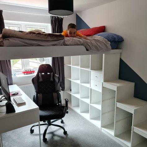 Using 2 IKEA Kallax units, Trofast shelving unit and Micke desk, I created a loft bed - gaming station for my son. Loft Bed Studio Apartment, Wall Shelves Ideas, Ikea Loft, Lofted Dorm Beds, Ikea Loft Bed, Loft Beds For Small Rooms, Decor Corner, Apartemen Studio, Små Rum Lidt Plads