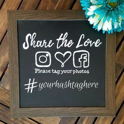 Instagram Photo Booth, Diy Fotokabine, Hashtag Ideas, Wedding Hashtag Sign, Rustic Wedding Photos, Hashtag Sign, Wedding Chalkboard Signs, Framed Wedding Photos, Wedding Signs Diy