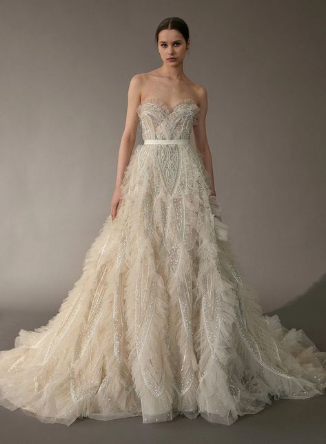 Elie Saab Bride, Elie Saab Wedding Gown, Couture Wedding Gowns Elie Saab, Elie Saab Bridal Spring 2023, Wedding Dresses Spring 2023, Elie Saab Bridal 2023, Detailed Bodice Wedding Dress, Spring 2023 Wedding Dress, Wedding Dresses Elie Saab