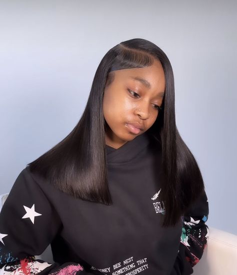 Short Quick Weave Styles, Short Sew In Hairstyles, Short Hair Side Part, Natural Hair Bob Cut, Sew In Weave Hairstyles, Quick Weave Styles, Long Weave Hairstyles, Quick Weaves, Short Weave Hairstyles