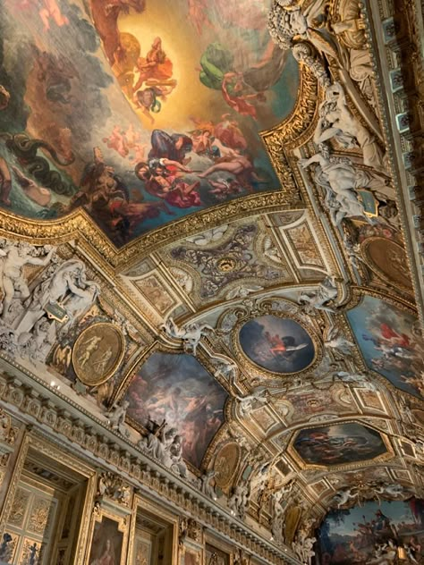 French Art Museum, France Art Museums, Italian Ceiling Art, Paris Art Museum Aesthetic, Visiting Museum Aesthetic, Italian History Aesthetic, Musée Aesthetic, Louvre Paintings, Louvre Museum Aesthetic