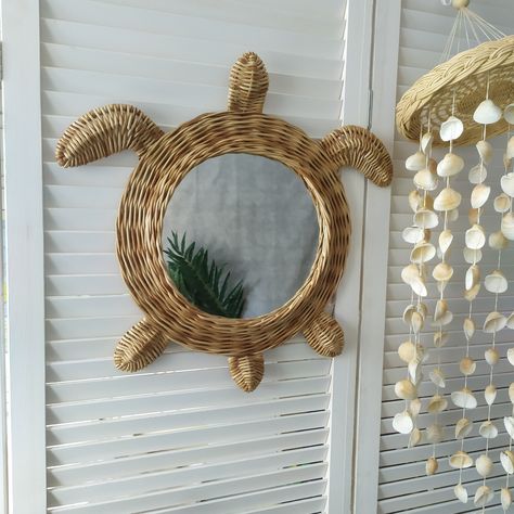 This Mirror sea turtles will decorate the walls of your home. You can choose the number of babies for the mother turtle yourself. Made of paper vine and coated with water-based varnish. You can use a nail or double-sided tape. the size   S: 11.5 * 11 inches (29 * 28 cm) L: 16 * 14.5 inches (40 * 37 cm) XL: 19.5 * 18.5 inches (47 * 50 cm) Care Tips: Wipe clean with a soft cloth or damp sponge. Can custom size) If you have any questions, do not hesitate to ask. You can see other products nautical Sand Dollar Wall Decor, Aesthetic Beach Room, Sea Room Decor, Turtle Room Decor, Beachy Wall Decor, Beach Theme Wall Decor, Coastal Room Decor, Surf Room Decor, Beach House Decor Coastal Style