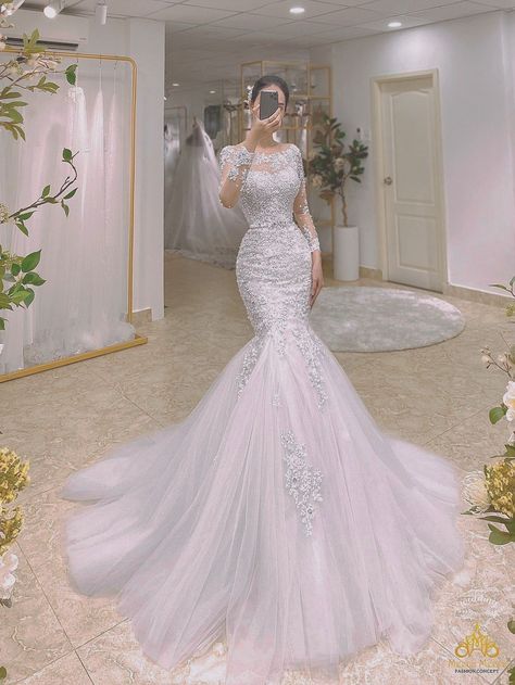 Modern Day Wedding Dresses, Mermaid Aline Wedding Dress, Mairmaid Dress Wedding, Royal Looking Wedding Dresses, Wedding Dresses For The Bride, Wedding Dresses Styles Chart, Wedding Dresses With Sleeves Mermaid, Elegant Wedding Dress Mermaid, Luxury Wedding Dress Mermaid