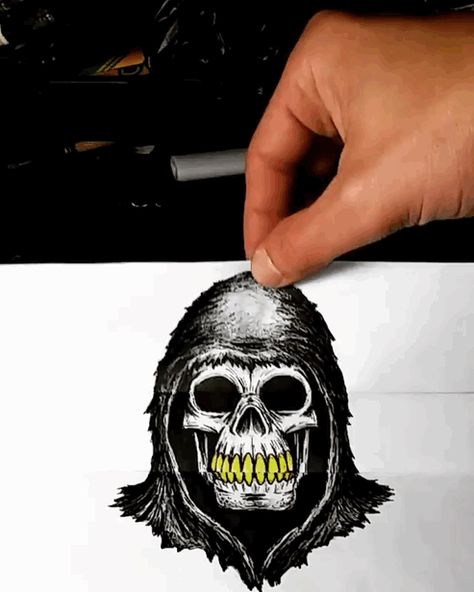 Drawings with a twist! - Imgur Paper Hacks, Fortune Teller Paper, Gif Art, Scary Drawings, Sketches Tutorial, Lowbrow Art, Sketches Simple, Paper Artwork, Scary Art