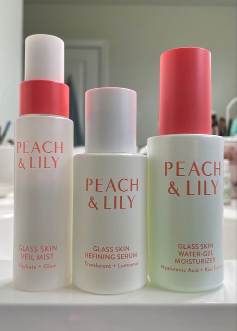 Peach And Lily Skin Care, Peach And Lily Glass Skin, Glass Skin Products, Bougie Closet, Body Ideas, Peach And Lily, Basic Skin Care Routine, Moisturizing Serum, Glow Up Tips