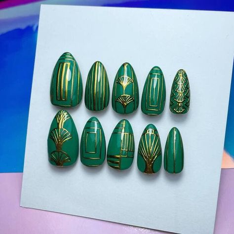 Art Decor Nail Design, Art Deco Christmas Nails, Art Deco Nails Gatsby, 1920s Nails Roaring 20s, Egyptian Nail Art, Art Deco Nail Art, Egyptian Nails, Edgy Nail Art, Black And Nude Nails