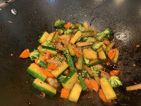 Hibachi Vegetables Recipe, Hibachi Vegetables, Hibachi Recipes, Yellow Squash Recipes, Food Recipes Vegetarian, Griddle Recipes, Healthy Vegetables, Squash Recipes, Mixed Vegetables