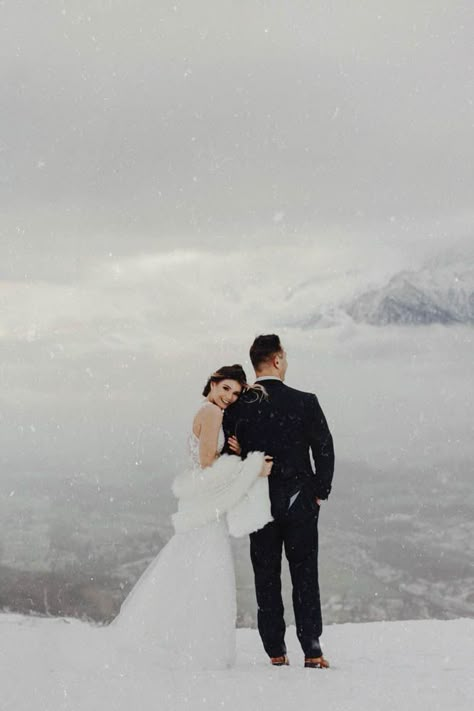 Snow Wedding Photos, Austria Wedding, Winter Mountain Wedding, Wild Wedding, Snowy Wedding, Snow Photoshoot, Winter Wedding Photos, Groom Photoshoot, Snow Wedding