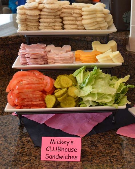 Minnie Sandwiches, Kids Disney Party, Minnie Mouse Brunch Birthday, Mickey Breakfast, Minnie Mouse Food, Clubhouse Sandwich, Twodles Birthday, Mickey Mouse Clubhouse Birthday Party, Mickey Mouse Clubhouse Party