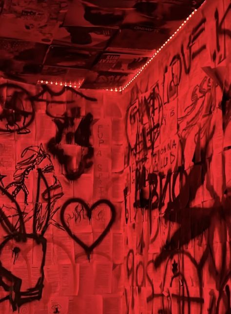 Wallpaper Backgrounds Spray Paint, Dark Red Wall Art, Red Spray Paint Aesthetic, Red And Black Aesthetic Room Decor, Spray Painted Room Wall, Grafiti Walls Bedrooms, Spray Paint Bedroom Wall Aesthetic, Red Graffiti Aesthetic, Spray Paint Room Wall Art Aesthetic