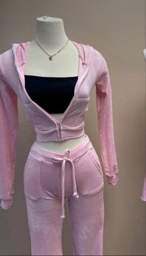 200s Tracksuit, Velour Outfit Ideas, Juicy Outfit Track Suits, Pink Velour Tracksuit Outfit, Light Pink Tracksuit, Y2k Sweatsuit Outfit, Pink White And Black Outfit, Y2k Fits Pink, Light Pink Juicy Couture Tracksuit