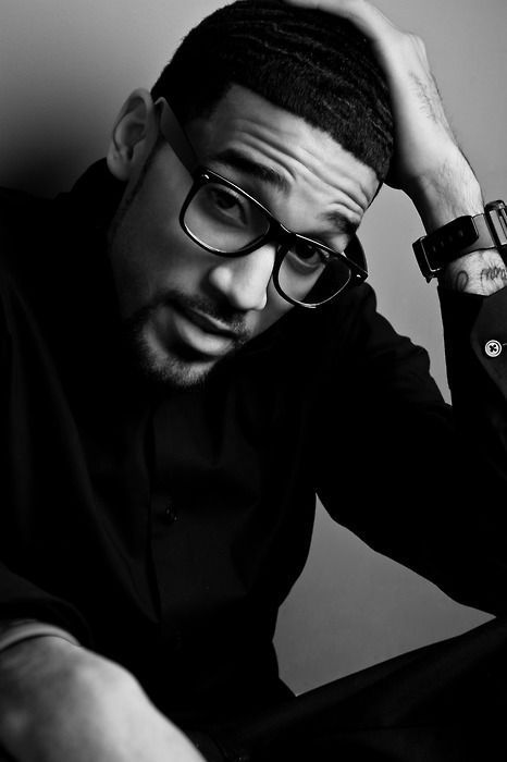 Men With Glasses Black Haircut Styles, Man With Glasses, Black Men Haircuts, Latest Haircuts, Mens Fade, Men In Black, Wearing Glasses, Mens Glasses, Mode Style