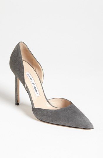 Manolo Blahnik Pumps, Grey Pumps, Manolo Blahnik Heels, Hello Lover, Fashionable Shoes, Classical Style, Fabulous Shoes, Feel Pretty, Fashion Heels