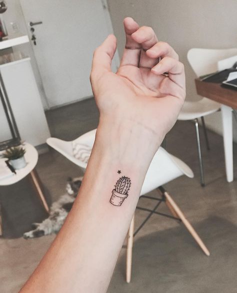 cactus mini tatto🌵 Fine Line Cactus Tattoo, Cactus Tatoos, Mini Cactus Tattoo, Little Cactus Tattoo, Tiny Cactus Tattoo, Small Cactus Tattoo, Cactus Tattoo Small, Tattoo Cactus, Cactus Tattoos