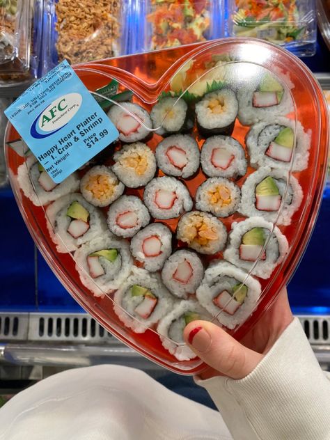 Valentine’s Day Sushi, Valentines Themed Food Savory, Sushi Valentines Day, Valentines Sushi, Heart Shaped Sushi, Keira Core, Heart Sushi, Galentines Ideas, Dreamy Picnic