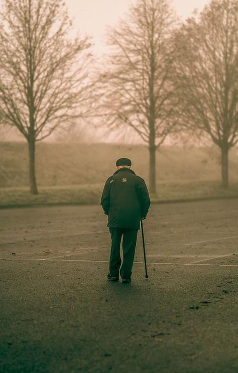 Old man in fog- ThorGift.com - If you like it please buy some from ThorGift.com France Funny, Grandpa Aesthetic, A Man Called Ove, Aesthetics Quote, Beloved Book, Middle Aged Man, Man Photography, Go Outdoors, Happy Today