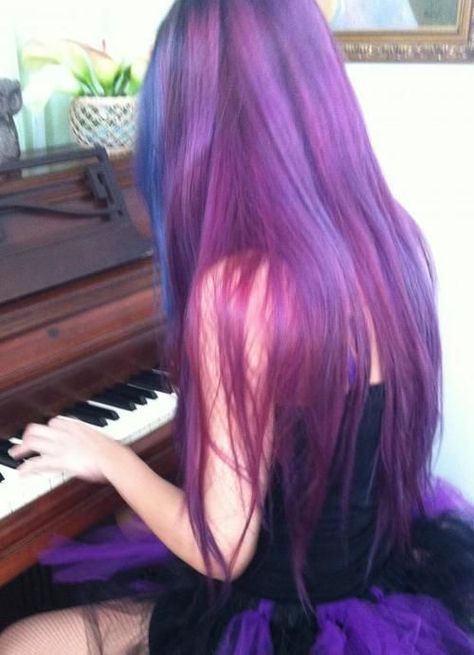 #purple #dyed #scene #hair #pretty Teenage Hair, Alternative Hair, Scene Hair, Pastel Hair, Dye My Hair, Colorful Hair, Mermaid Hair, Rainbow Hair, Colored Hair