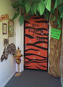 Halls, Walls, and Bulletin Boards Door Bulletin Boards, Jungle Theme Classroom, School Doors, Door Decorations Classroom, Classroom Bulletin Boards, School Bulletin Boards, Class Decoration, Creative Classroom, Classroom Door