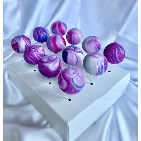 Cake Pop Galaxy, Pastel Galaxy Cupcakes, Two The Moon Cake Pops, Space Cake Pops, Marble Cake Pops, Galaxy Cake Pops, Funfetti Oreo, Cookie Strawberry, Space Snacks