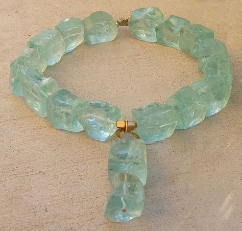 Statement Jewelry Necklace, Raw Gemstone Jewelry, Nugget Necklace, Chunky Jewelry, Aquamarine Jewelry, Handcrafted Artisan Jewelry, Jewelry Design Necklace, Bijoux Diy, Gold Pendant Necklace