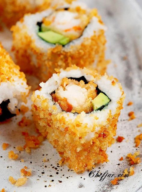 Sushi Recipes California Roll, Crunchy Roll Sushi, Spicy California Roll, Sushi Rice Recipes, California Roll Sushi, Sushi Recipes Homemade, Seafood Sushi, Sushi Roll Recipes, Sushi Recipe