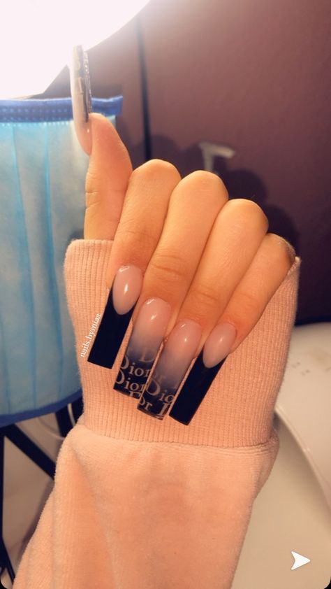 #nails #frenchtipnails #instagramnails #diornails Designer Nails Dior, Dior Nails Design, Dior Nails, Classy Acrylic, Chanel Nails, Nice Nails, Nails Design With Rhinestones, Classy Acrylic Nails, Long Square Acrylic Nails