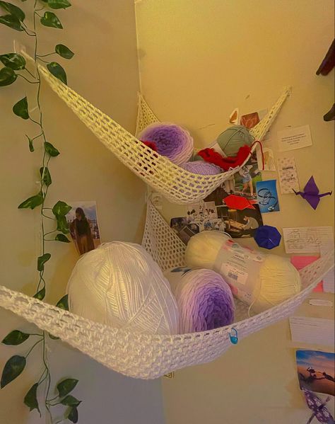 Hammock Storage Ideas, Crochet Teddy Hammock, Yarn Hammock Crochet Pattern, Crochet Storage Hammock, Crochet Stuffed Animal Hammock, Crochet Organizer Storage Ideas, Crochet Yarn Hammock, Crochet Storage Ideas, Crochet Corner Hammock