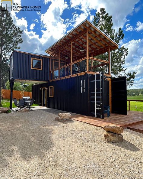 Rate this container home from 0-10. Would you live in a container home? Message/Email us to acquire custom architectural plans and designs for your shipping container project. Our Team of Architects and designers specializes in feasibility studies, planning, design, and cost estimation of shipping container structures across all 50 states of the US. We Design Container Homes | Offices | Restaurants | Gyms | Cafes, and more! Chat with our team to understand your project requirements and acq... U Shape Container House Design, Two Story Shipping Container Homes, 2 Container House Plans, 40 Ft Container Home Floor Plans, Shipping Container Gym, Container Construction, Container Project, Shipping Container Architecture, Shipping Container Design