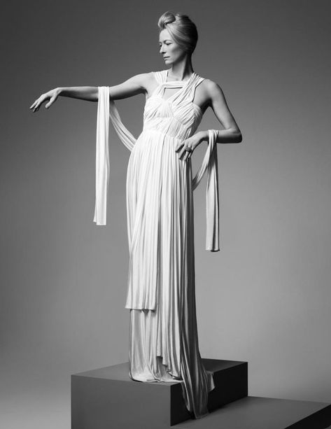 Tilda Swinton as Greek Diva. Sophia Kokosalaki, Madame Gres, Grecian Goddess, Alfred Stieglitz, Tilda Swinton, Matilda, Mtv, Style Icons, Muse