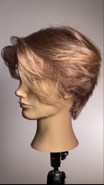 Curtain Hairstyle, Short Hair Tomboy, Tomboy Hairstyles, Short Grunge Hair, Hairstyle Men, Girls Short Haircuts, Fesyen Rambut, Hair Inspiration Short, Shot Hair Styles