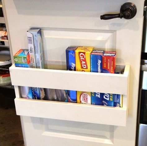 Weekend Project: A DIY Door Organizer For Foil and Plastic Wrap Dispensers Pantry Door Organizer, Diy Foil, Plastic Wrap Dispenser, Cocina Diy, Casa Clean, Kitchen Organization Diy, Ideas Para Organizar, Kitchen Hacks Organization, Door Organizer