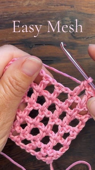 Easy Crochet Mesh Pattern Tutorial #crochettutorial  #retrocrochet  #eas... How To Crochet Mesh Stitch, Crochet Mesh Pattern, Mesh Stitch, Quick Crochet Patterns, Mesh Pattern, Crochet Fashion Patterns, Bobble Stitch, Quick Crochet, Square Crochet