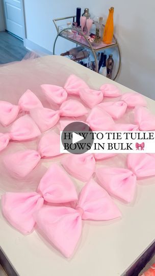 Making A Bow With Tulle, Large Tulle Bow Diy, Diy Bow Decorations, Tulle Bows Diy Decoration, How To Make A Bow With Tulle, Tulle Bows Diy, Tying Hacks, Bow Backdrop, Tule Bows