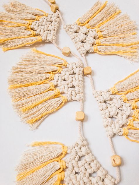 Macrame Bunting Diy, Flag Macrame, Boho Bunting, Macrame Bunting, Macrame Toran, Macrame Banner, Macrame Garland, Bunting Diy, Macrame Baby